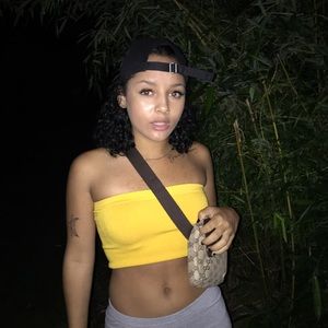 Meet your Posher, Dallis